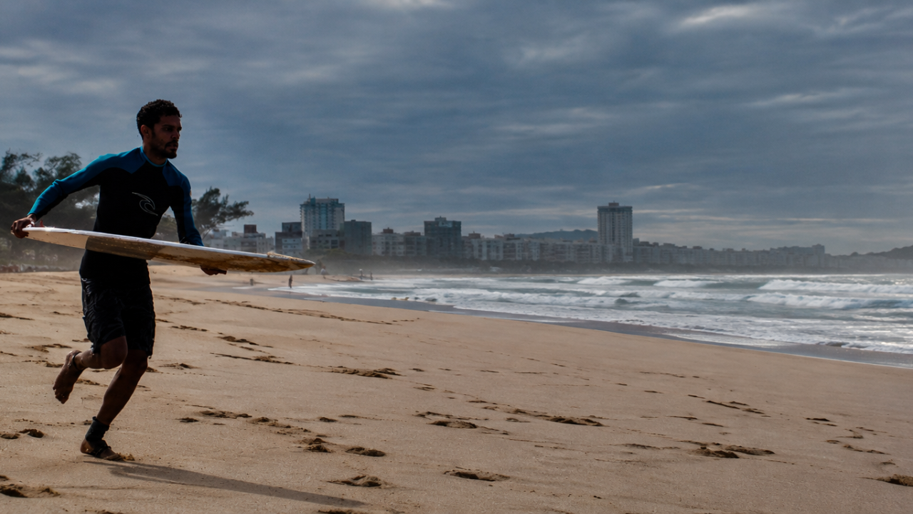 Surfista praticando Bodyboard